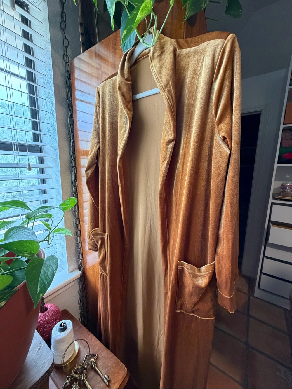 Caramel Gold/Copper Velvet Long Duster Cardigan Size L Pockets